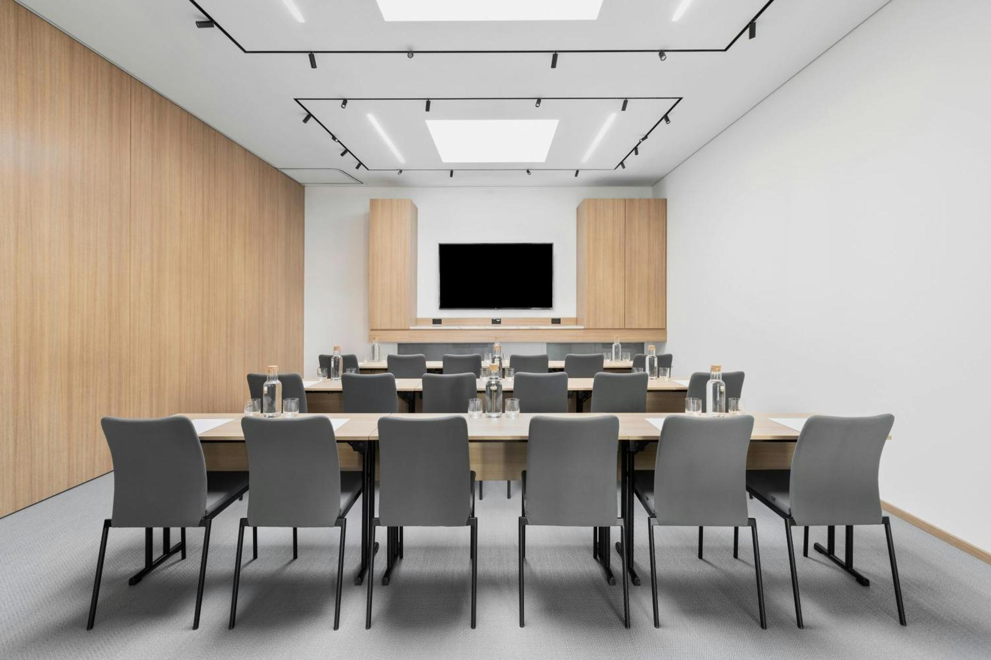 Courtyard By Marriott Biel Bienne Hotel Exterior photo