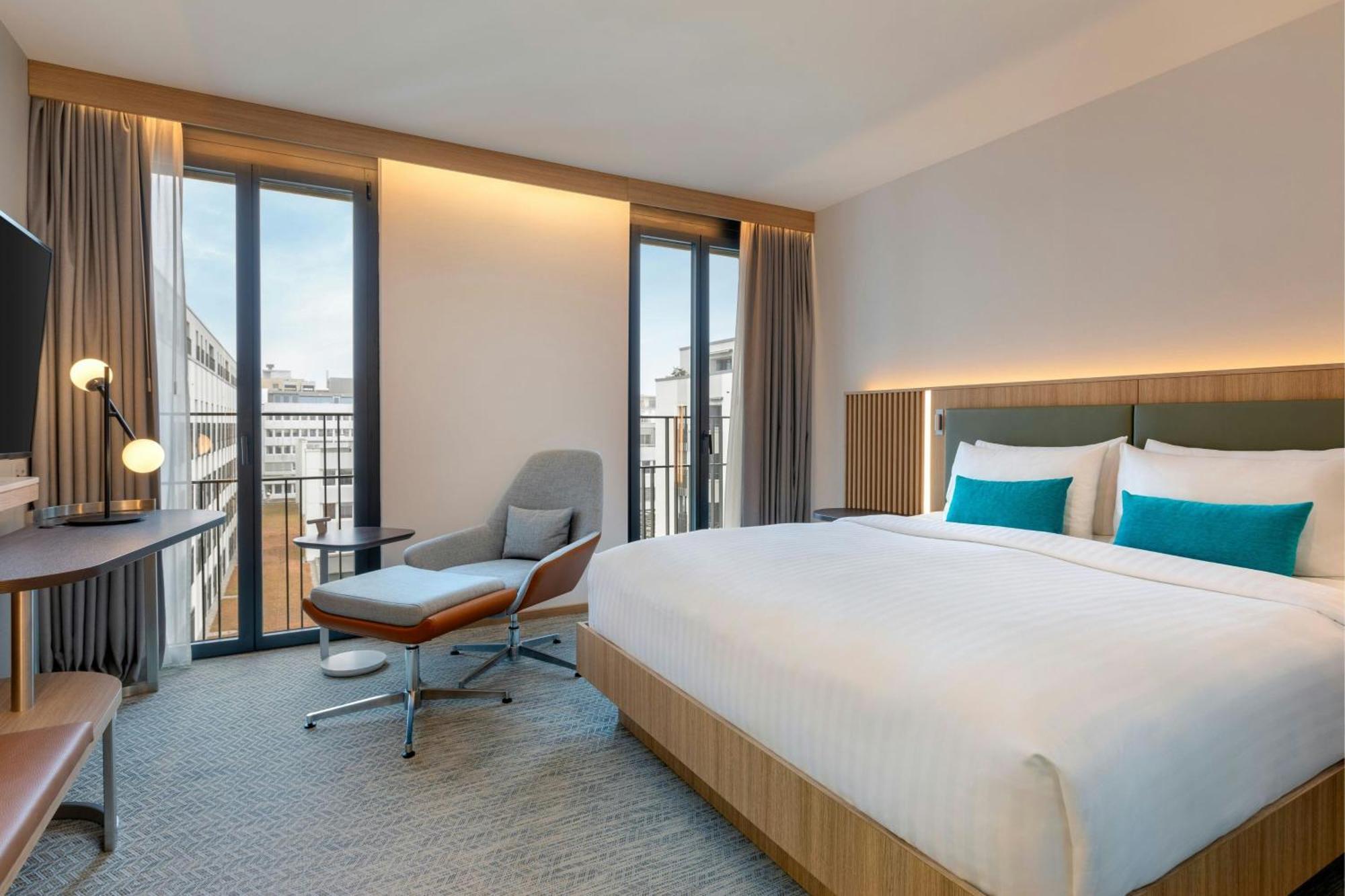 Courtyard By Marriott Biel Bienne Hotel Exterior photo